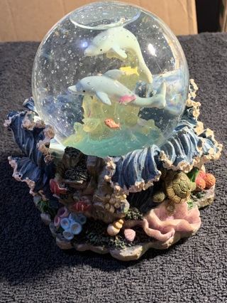 DOLPHIN SNOWGLOBE/MUSIC BOX~EXCELLENT CONDITION~FREE SHIPPING!