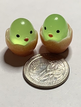 EGG SHELL CHICKS~#16~GREEN~SET OF 2~GLOW IN THE DARK~FREE SHIPPING!