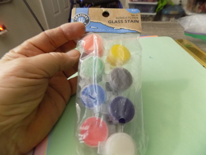 NIP Set of 8 glass stain paints for painting suncatchers