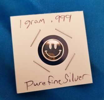 One gram .999 pure fine Silver round ~Smiley~ ☆Last one☆