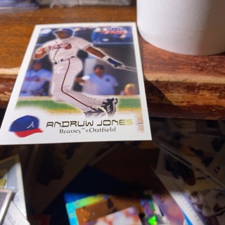 2000 fleer focus andruw Jones baseball card 