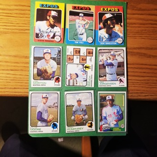 9 - LOT OF MONTREAL EXPOS BASEBALL CARDS