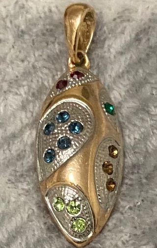 Jeweled Pendant 