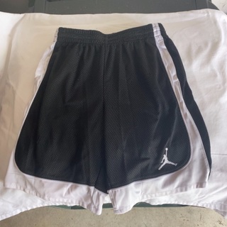 Boys Size Large 12-13 Nike Black Jordan Shorts