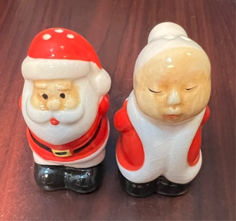 Mr & Mrs Claus S&P Shakers 