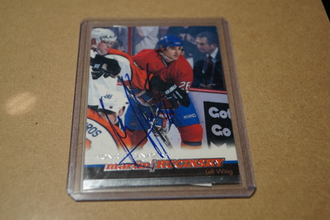 Autographed Hockey Card