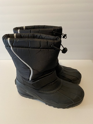 NEW, Men’s Black Insulated Snow Work Boots 