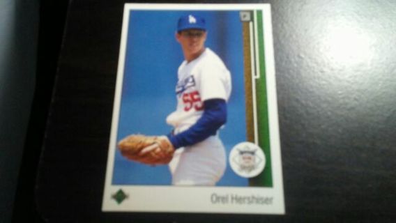 1989 UPPER DECK OREL HERSHISER CY YOUNG AWARD WINNER LOS ANGELES DODGERS. BASEBALL CARD# 661