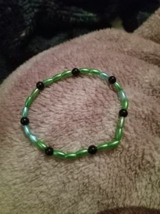 Beaded bracelet mens or women kids happy bidding