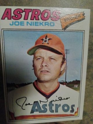 1977 TOPPS JOE NIEKRO HOUSTON ASTROS BASEBALL CARD# 116