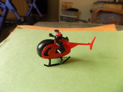 Red plastic helicopter 2 1/2 inch long