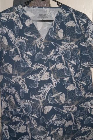 Butterfly Scrub Top (Size M)☆ BRAND NEW W/ TAG