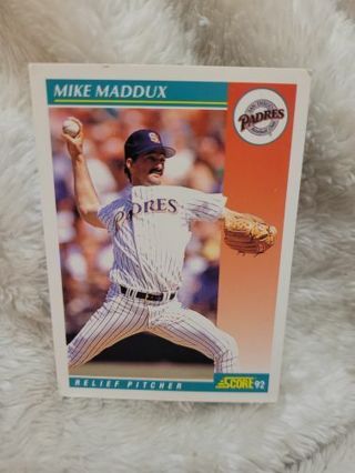 MIKE MADDUX SPORTS CARD WITH 2 MYSTERY CARDS