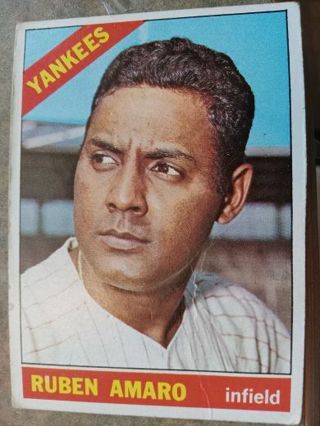 1966 TOPPS RUBEN AMARO NEW YORK YANKEES BASEBALL CARD# 186