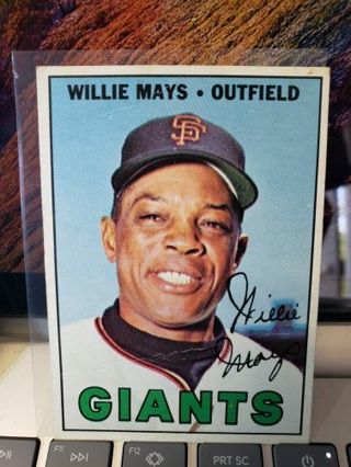 1967 Topps Willie Mays Vintage Baseball card,San Francisco Giants