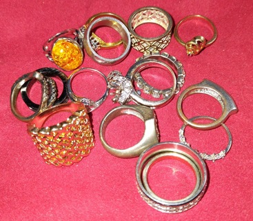 RINGS COLLECTION OF 17 OF THEM ALL CUSTOME AND A COUPLE HAVE STONES MISSING HAVE NOT TESTED GRAB BAG
