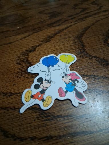 Free: Vinyl sticker mickey and Minnie mouse