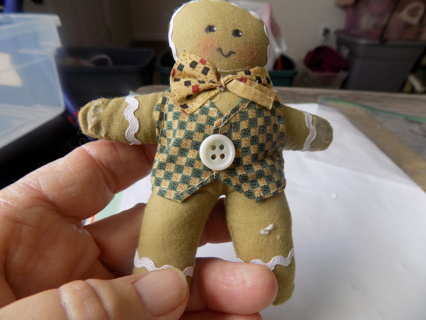 4 inch cloth gingerbread man in green checkered suit