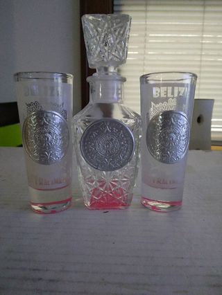 Aztec Decanter & 2 Shot Glass Set