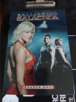 Battlestar galactica season 1