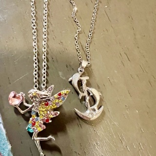 Fair and dolphins anchor necklace 