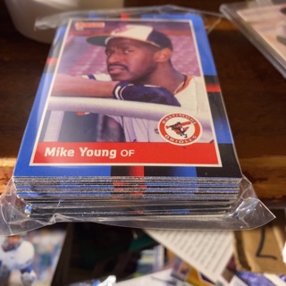 (50) random 1988 donruss baseball cards 