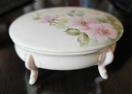 Vintage Floral Trinket Holder