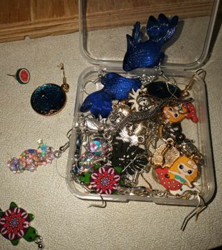 3 random Jewelry Items!