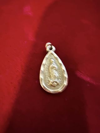 10k yellow gold pendant, Religious 
