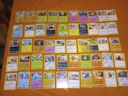 50 RANDOM POKEMON CARDS #72