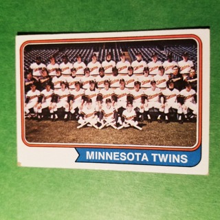 1974 - TOPPS BASEBALL CARD NO. 74 - MINNESOTA TEAM - TWINS