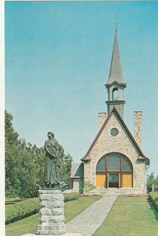 Vintage Unused Postcard: c: Evangeline Memorial Church, Canada