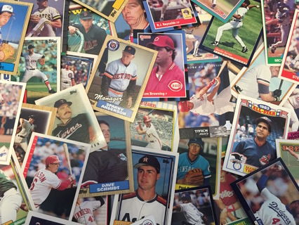 lot of baseball cards