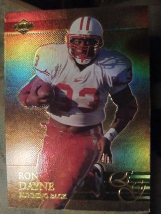 2000 COLLECTORS EDGE ROOKIE RON DAYNE WISCONSIN BADGERS FOOTBALL CARD# 104