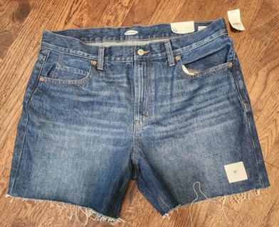 NEW - Old Navy - Jean Cut Off Shorts - size 12