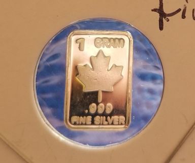 .999 pure fine Silver, one gram bar collectable ~ Maple Leaf