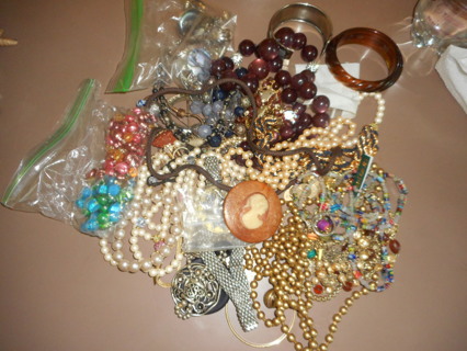 Junk Destash Jewelry (B)