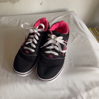 Girls Size 7 Heelys Skate Shoes