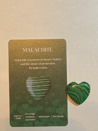 ♥♥HEALING STONE~MALACHITE~COMES WITH INFO CARD~HEART-SHAPED~FREE SHIPPING♥♥