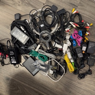 Jackpot of electronic cords, tied and organized (see photos )