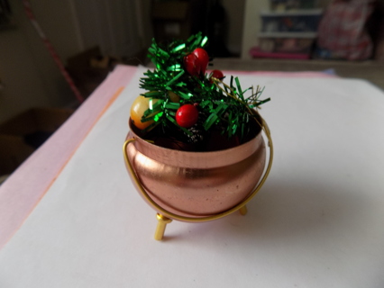 Vintage copper kettle ornament with sparkly greenery & berries 2 1/2 inch