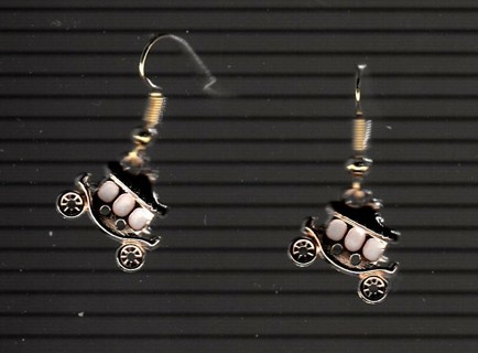 GP ENAMELCINDERELLAS CARRIGE EARRINGS (PLEASE READ DESCRIPTION)