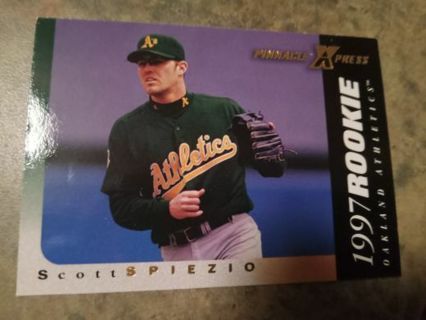 1997 PINNACLE XPRESS ROOKIE SCOTT SPIEZIO OAKLAND ATHLETICS BASEBALL CARD# 128