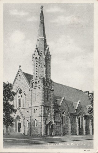 Vintage Used Postcard: (x): 1944 Catholic Church, Perry, Iowa