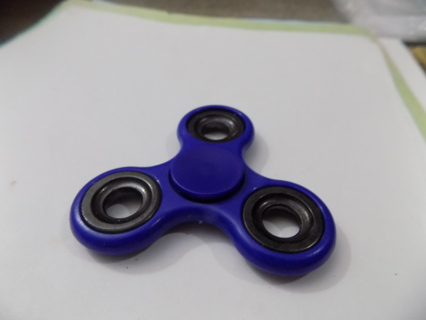 Blue fidget spinner toy