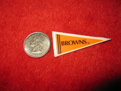 198o's NFL Football Pennant Refrigerator Magnet: Browns