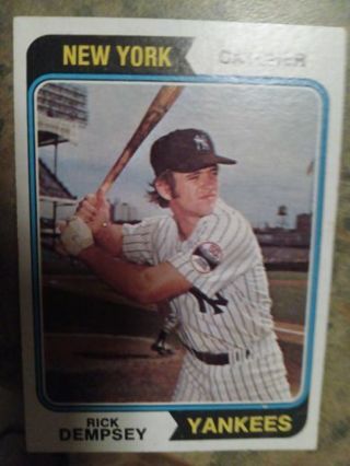 1974 TOPPS RICK DEMPSEY NEW YORK YANKEES BASEBALL CARD# 569