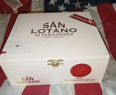 San Lotano wood cigar box