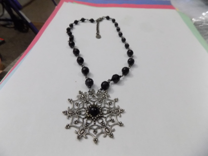 Vintage choker style necklace black faceted beads & silver filigree snowflakes lag black stone ctr