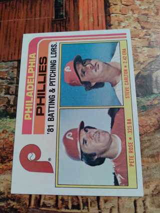 1982 Topps Pete Rose - Steve Carlton 2 Card Lot